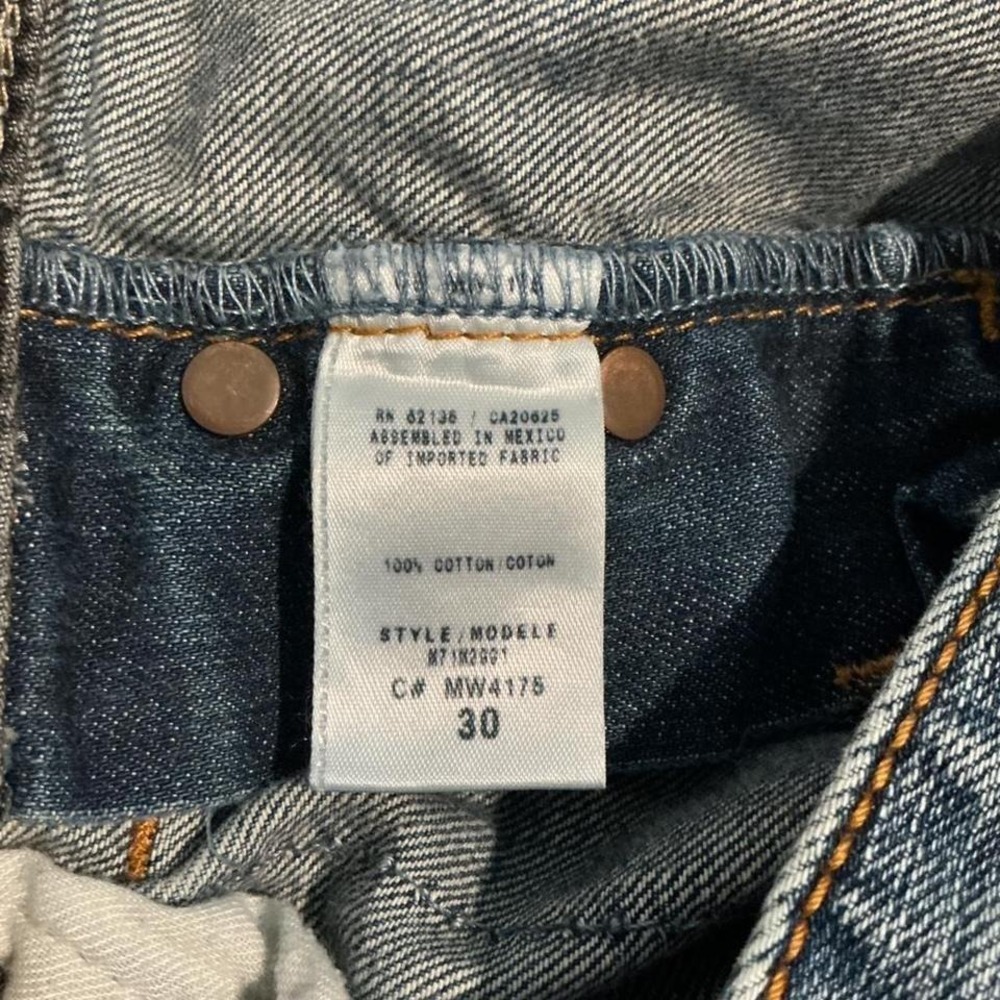 Guess Denim Shorts Mens 30 Blue Distressed Button Fly Jorts M71H2991 - Picture 6 of 8